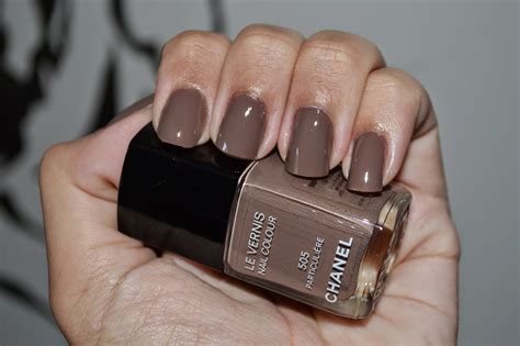 esmalte chanel particuliere